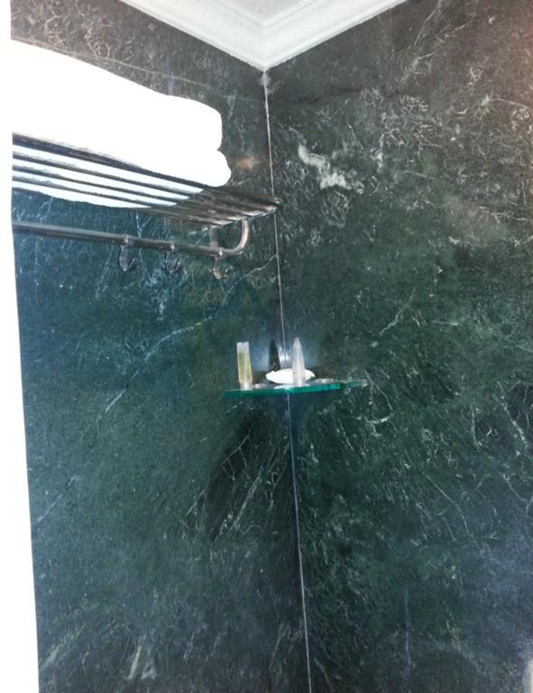 Hotel Srimaan Púna Kültér fotó