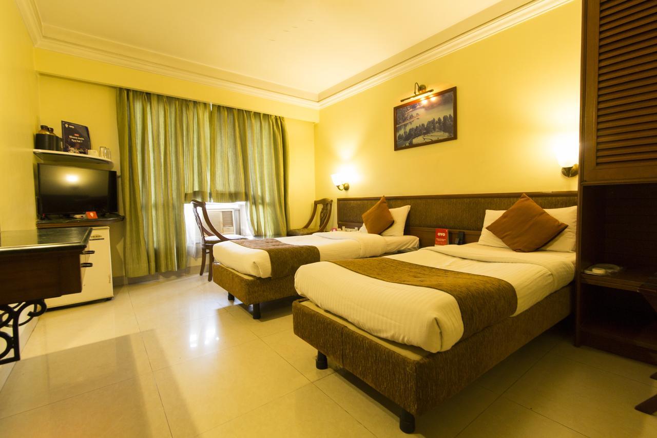 Hotel Srimaan Púna Kültér fotó