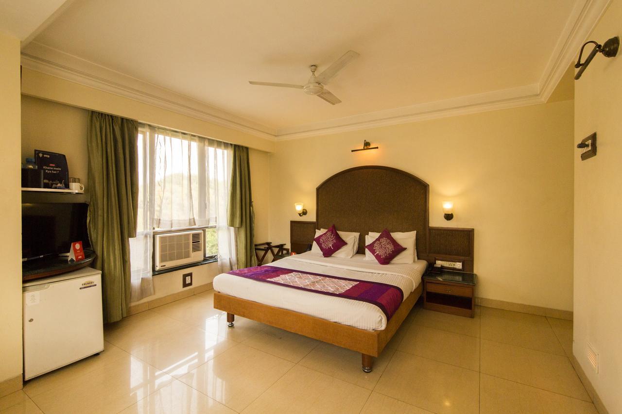 Hotel Srimaan Púna Kültér fotó